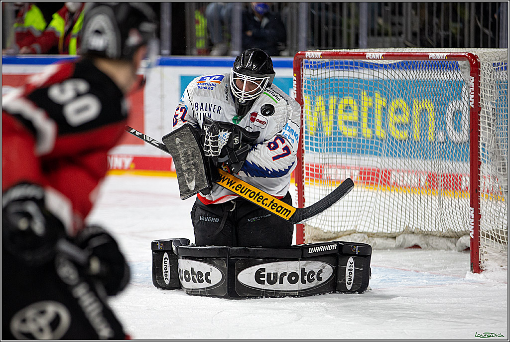 PENNY DEL;  Koelner Haie - Iserlohn Roosters; Koeln, 01.03.2022